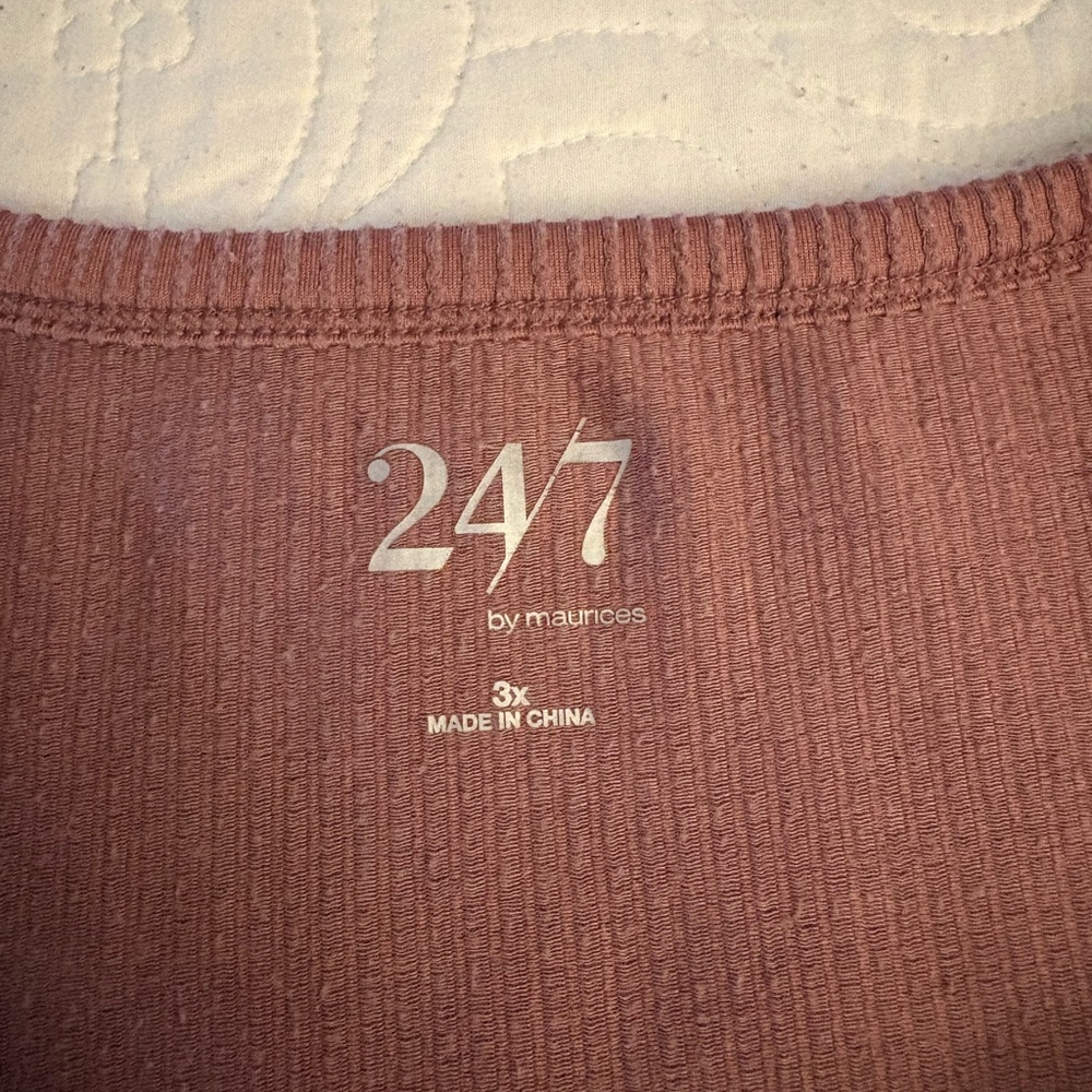 Maurices Ribbed shirt - Picture 2 of 2